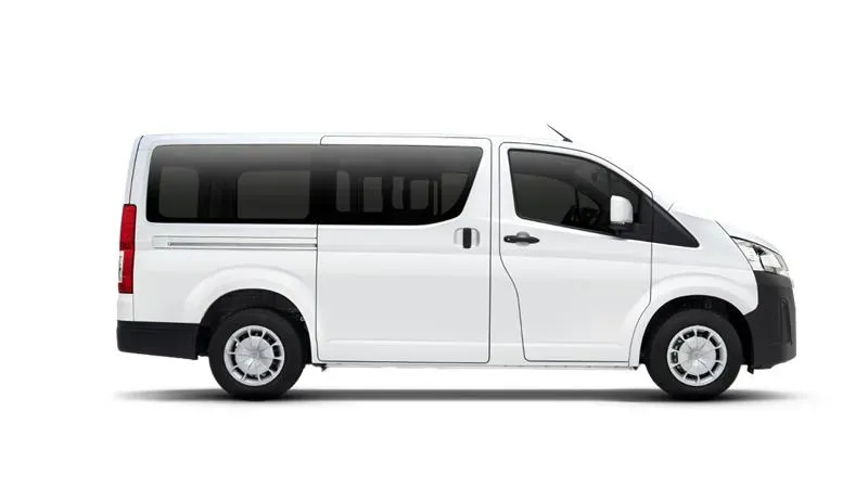 Commuter Deluxe 2.8L Deluxe Cargo